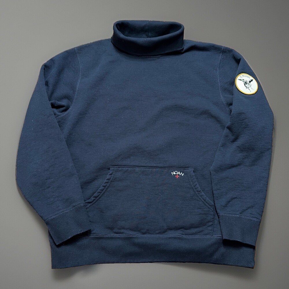 Noah St Michael’s Navy Blue Turtle Neck L Large EUC Rare Patch